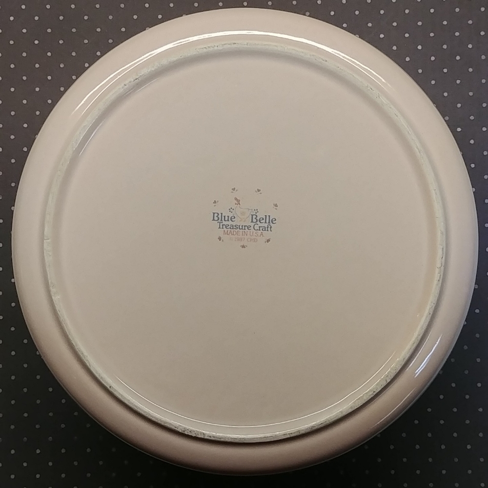 Vintage Covered Ceramic Crock Casserole - Picture 5 of 6
